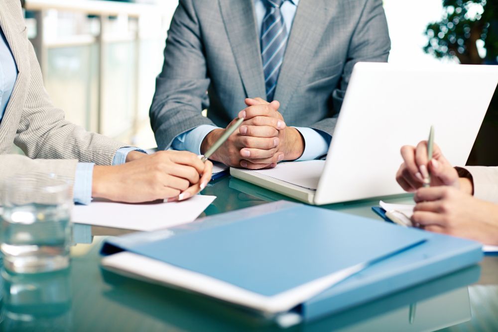 Common Mistakes to Avoid When Hiring a Child Custody Lawyer