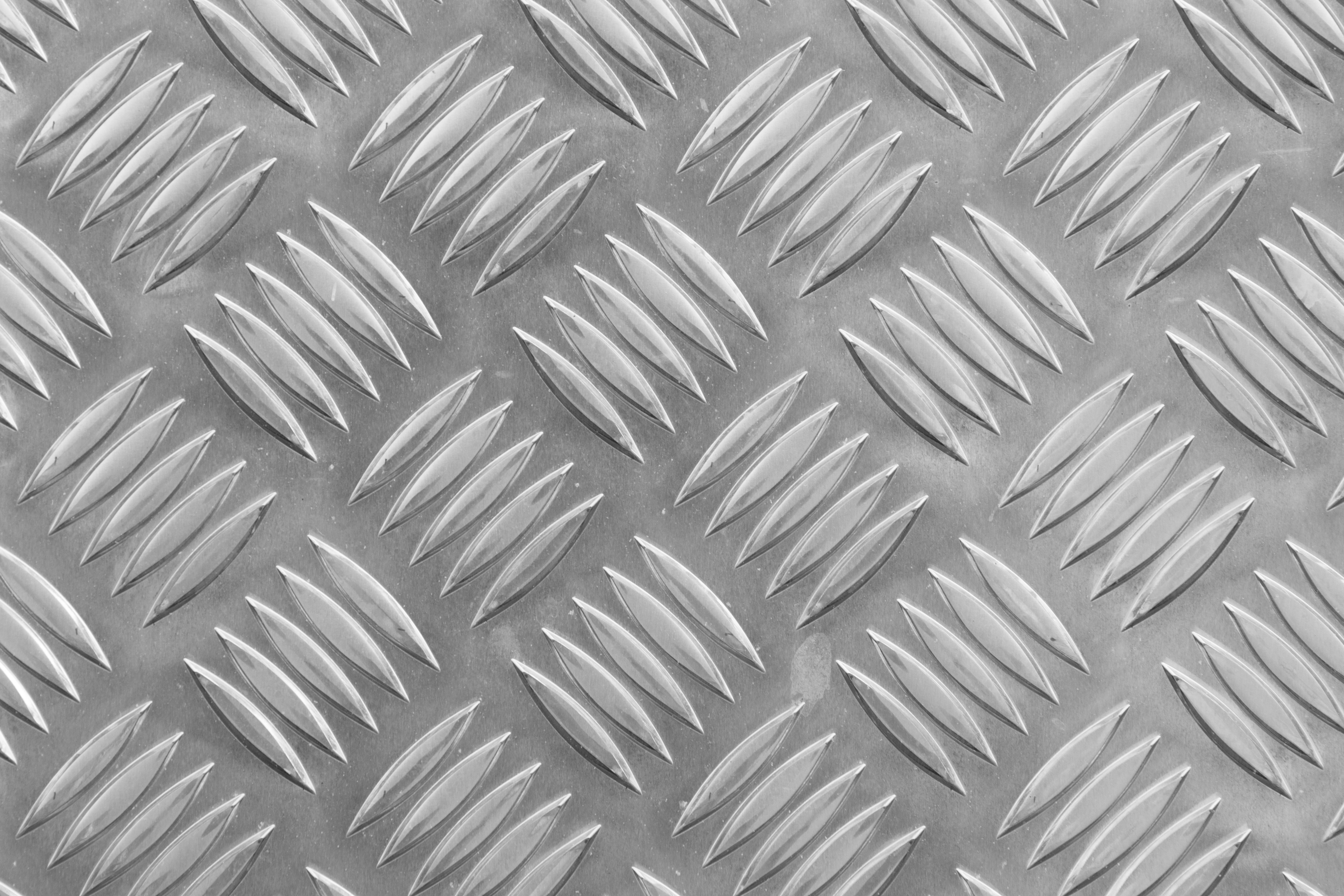 A Guide to Diamond Plate Polishing Mastery
