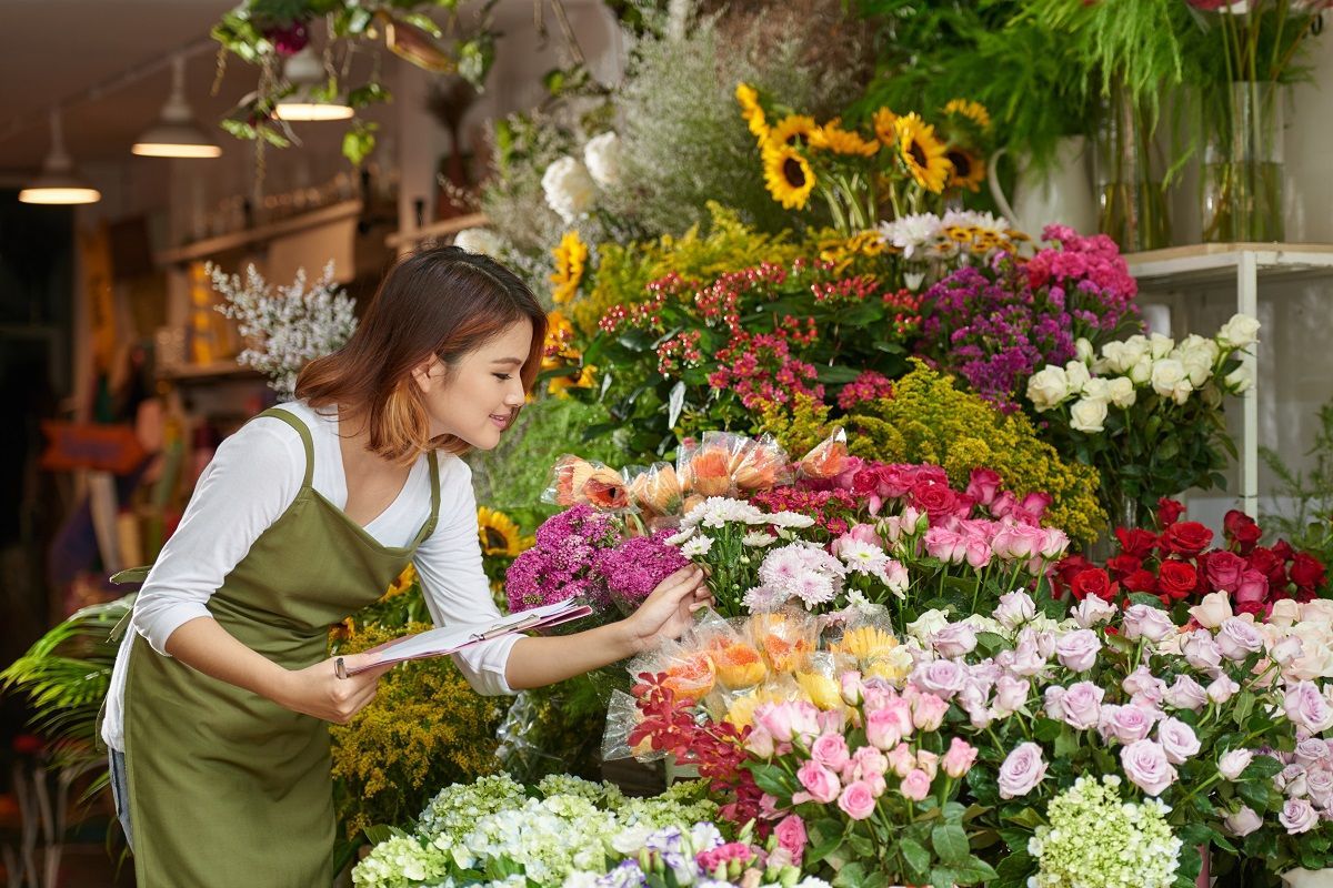 Expressing Sympathy: Condolence Flower Delivery Service