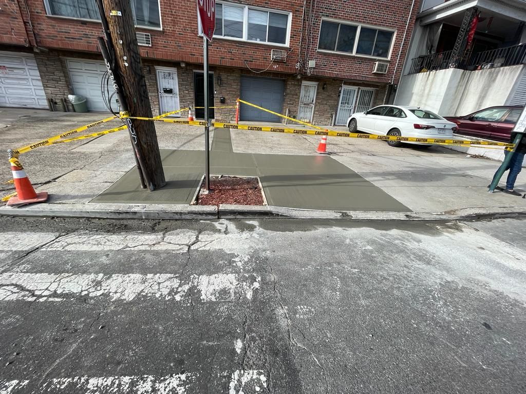 Top-Rated Contractors for Sidewalk Violation Removal Services Nyc