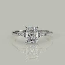 Is It a Good Idea to Purchase Engagement Rings Online
