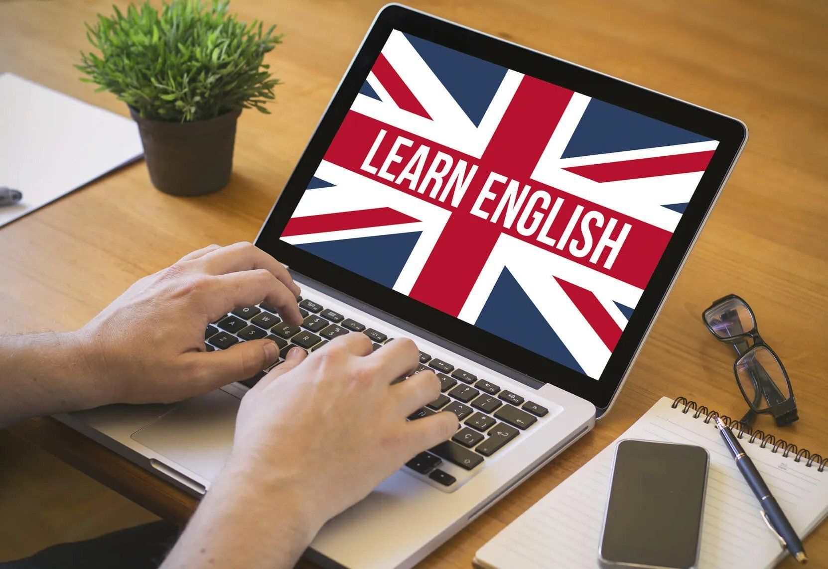 Top 10 Online Platforms to Learn English Efficiently