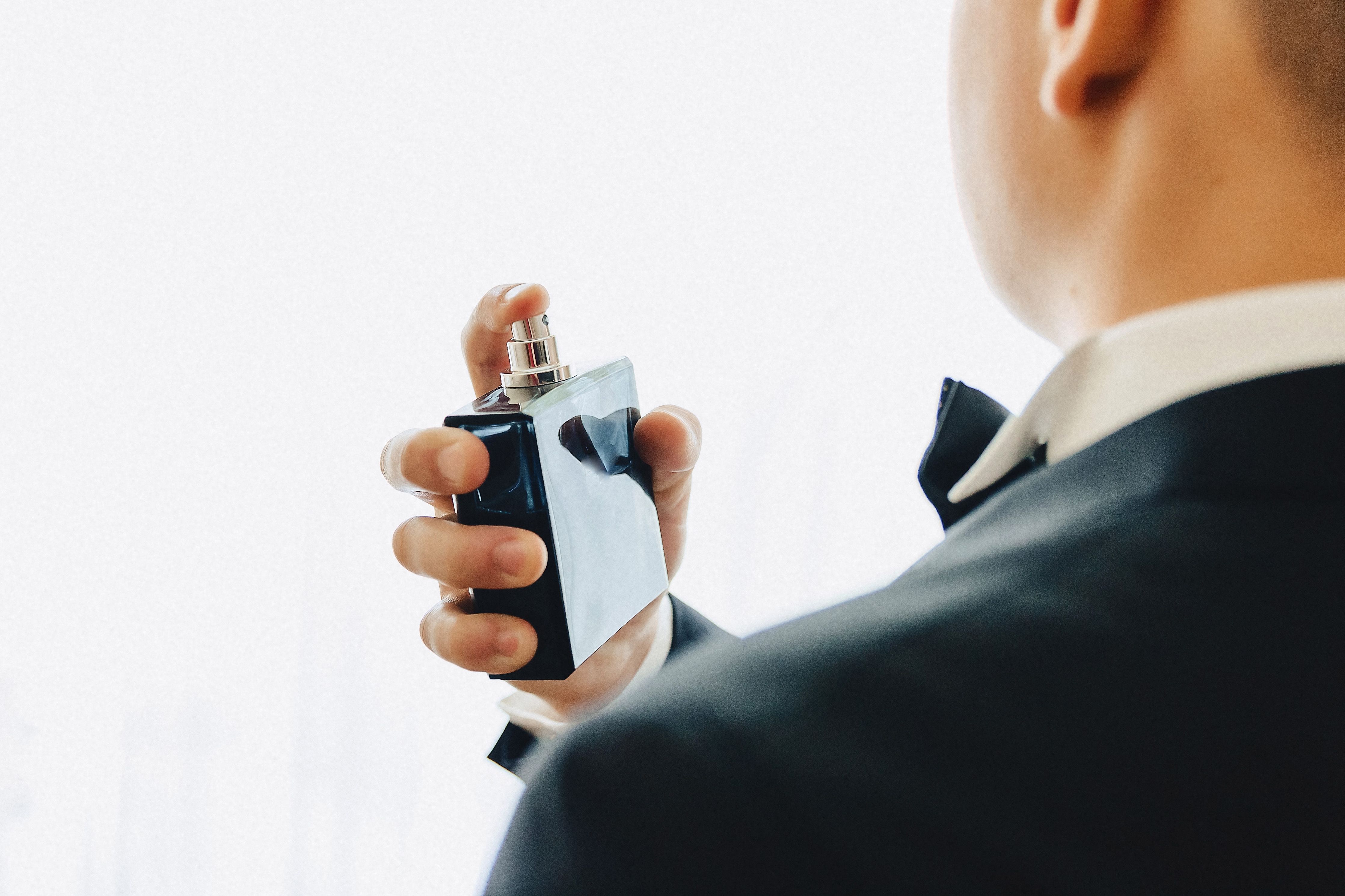 How to Layer Perfumes: A Beginner’s Guide to Creating Your Own Fragrance