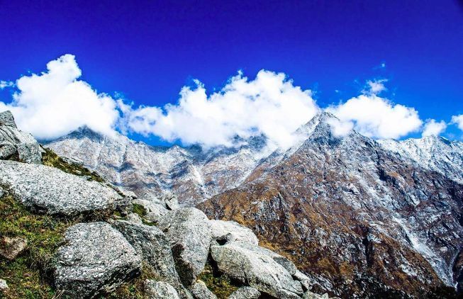 Article on All You Need to Know About "Indrahar Pass Trek 2021