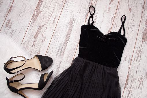The Power of Black Dresses: How to Wear for a Sophisticated Look
