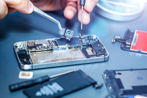 iPhone Repair Services in Dubai