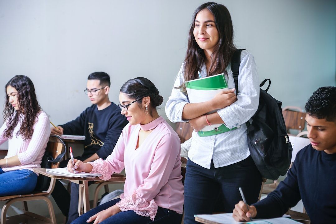 5 Ideas for Students to Earning Online