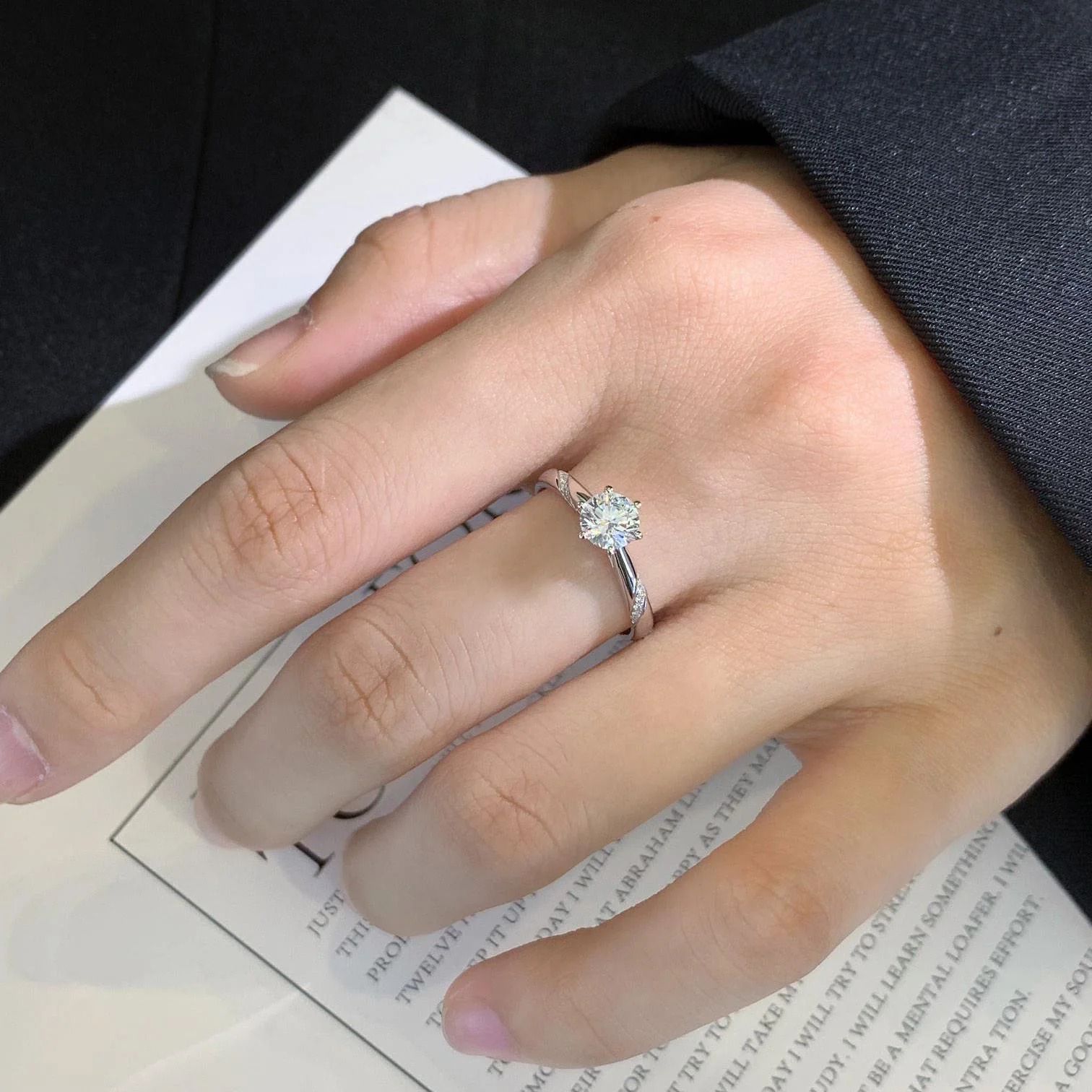 Brilliant Ring Styles That Redefine Modern Elegance