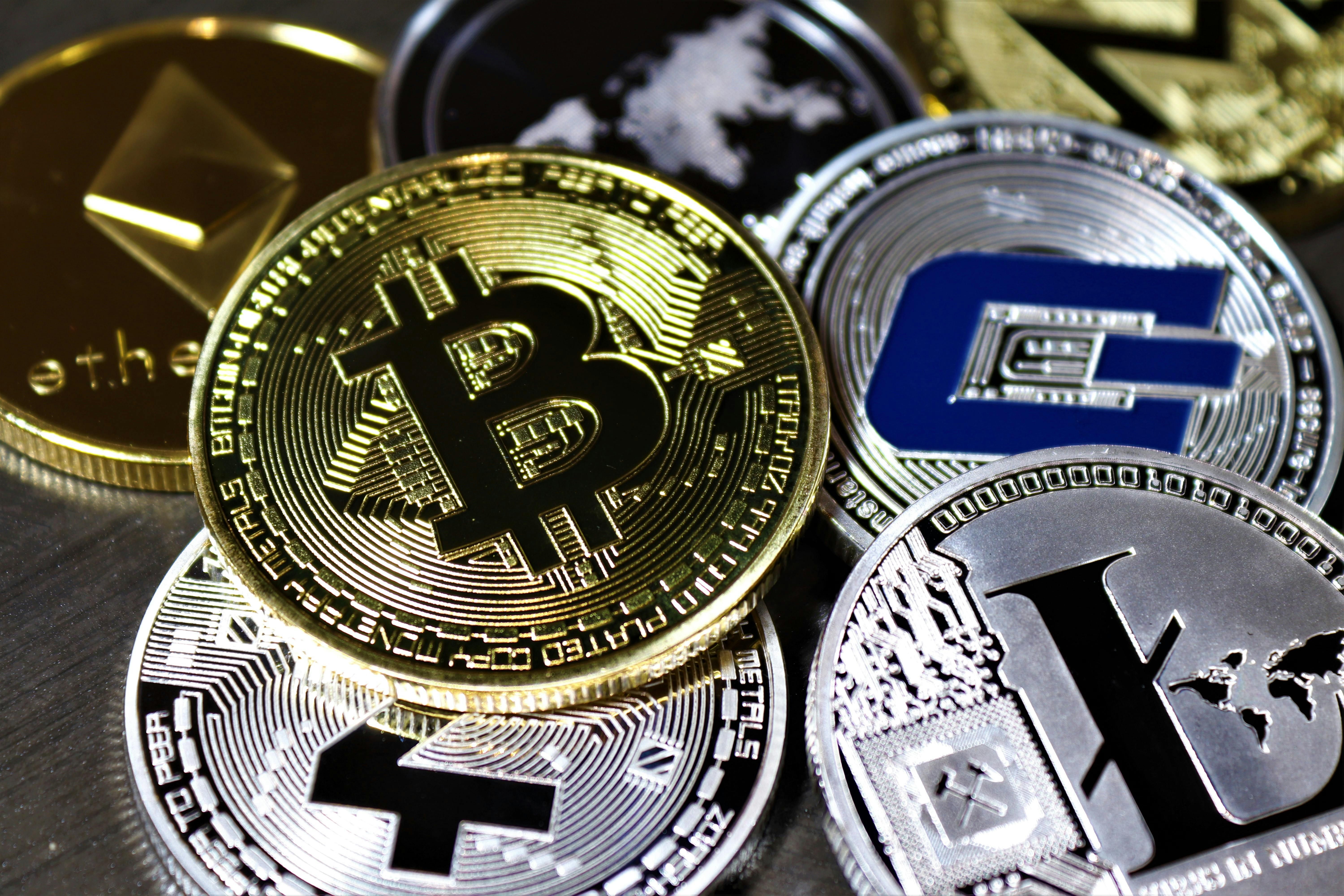 How Young Adults Can Avoid Common Investing Mistakes in 2026