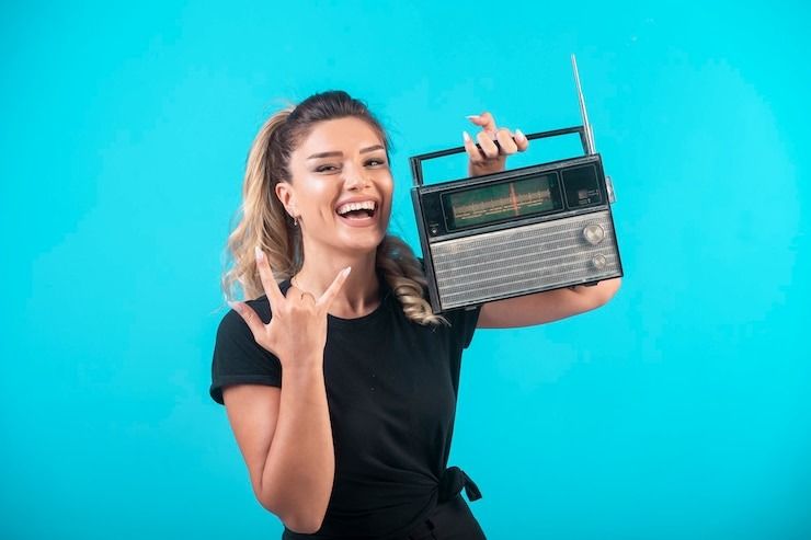 Top Benefits of Advertising with Montreal Radio Sponsorships