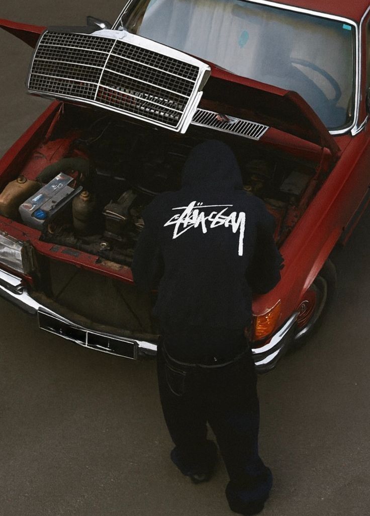 Stussy Hoodie UK Stock Sells Out Faster Than Most People Expect