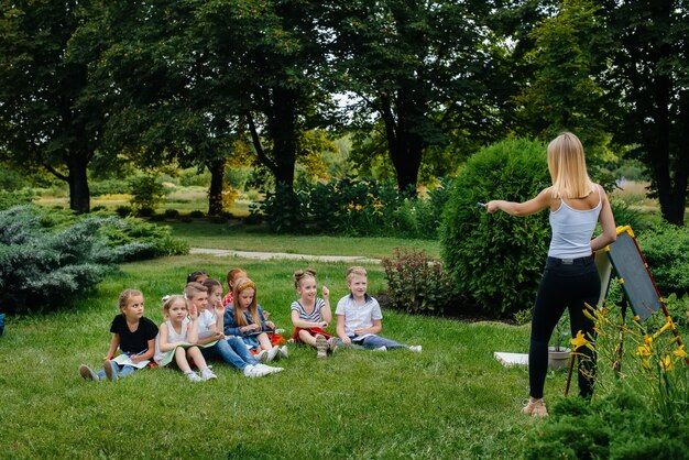 Advantages of Montessori Education: Unlocking the Path to Lifelong Learning
