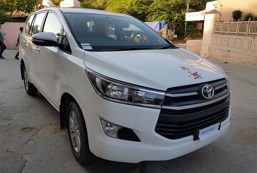 Innova Crysta Car Rental Jaipur – Luxury Travel Made Easy