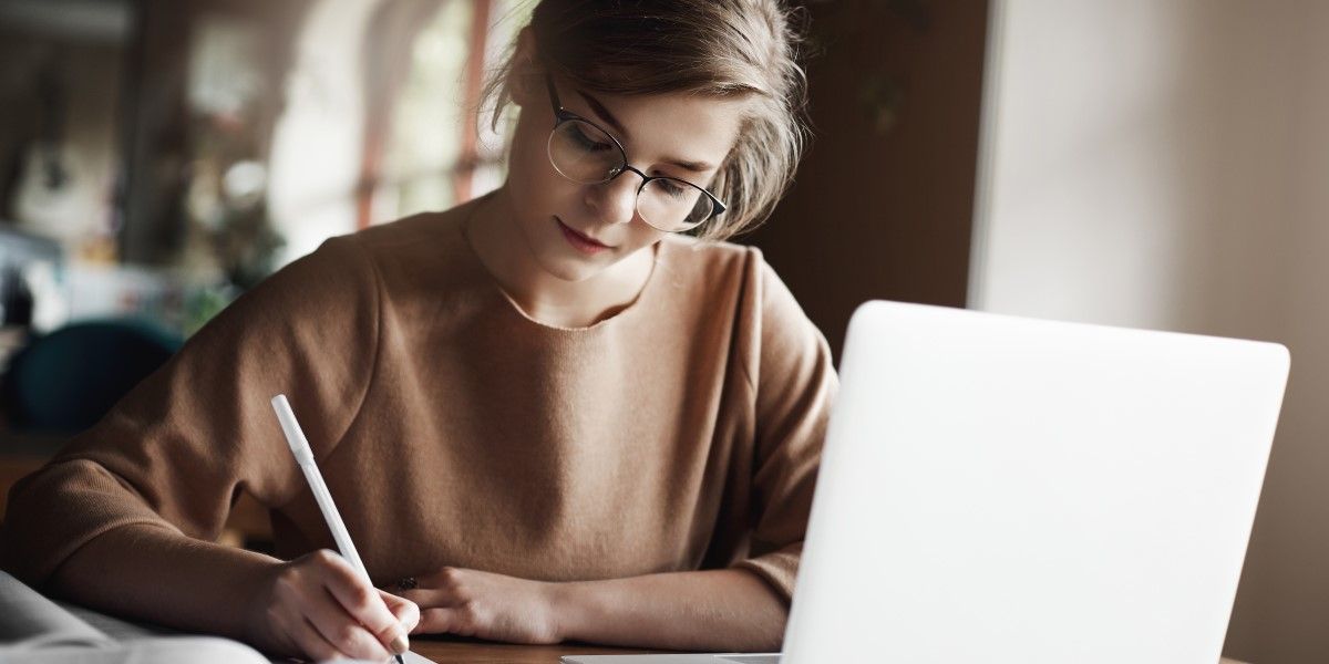 CollegeEssay.org Paper Writing Review: Is It the Right Choice for Students?