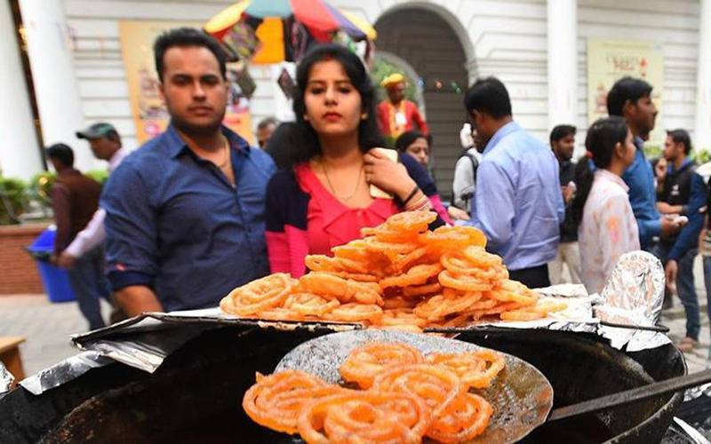 lifestyle, culture, food, foodie, love for food, food lover, Indian foods, Indian cuisine, Indian preparations, 10 traits of a foodie, how to identify a foodie, who is a foodie, foodie definition, characteristics of  foodie, Indian foodie, pseudo foodies, feeding trends, feeding, trends