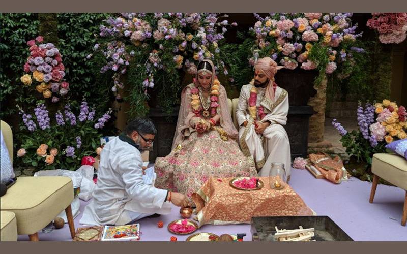 Celebrations, Parties, Wedding,Cricket, Sports, Bollywood,Entertainment, Virushka wedding,Virat and Anushka get married, ViratAnusha marriage, secret wedding ofVirat Anushka, cricket meets films,cricket meets Bollywood, Virushkareception