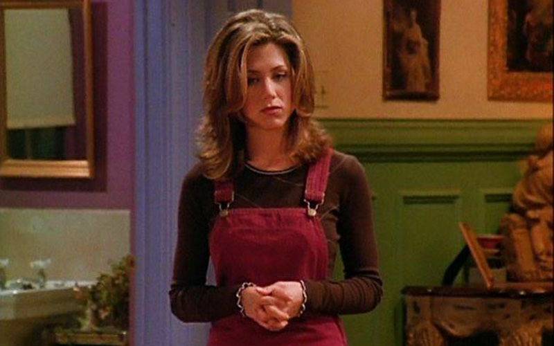 rachel green, rachael green, friends tv show, friends TV series, fashion in FRIENDS, Rachel Green fashion, feeding trends, favourite TV show, most pirated TV show, FRIENDS 1994, ross FRIENDS, Chandler Bing FRIENDS, Joey FRIENDS, Monica FRIENDS, Phoebe FRIENDS, FRIENDS sitcom, FRIENDS TV show,